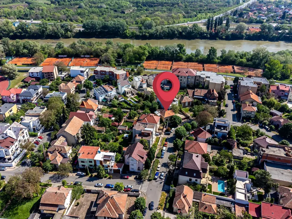 Oportunitate rară în cea mai exclusivistă zonă din Arad, Zona Gloria