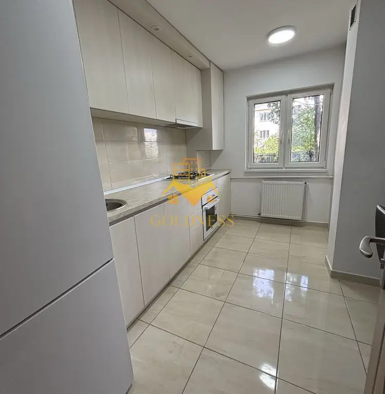 3 camere decomandate, 2 balcoane, Intre lacuri, Aurel Vlaicu, Kaufland