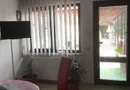 Afumati vila 8 camere , teren 1300 mp , piscina