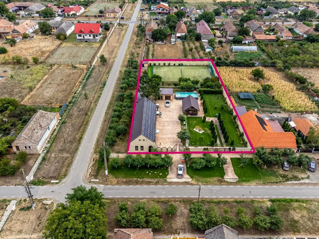 Rezervat Proprietate de vis cu teren 2880 mp și facilități PREMIUM