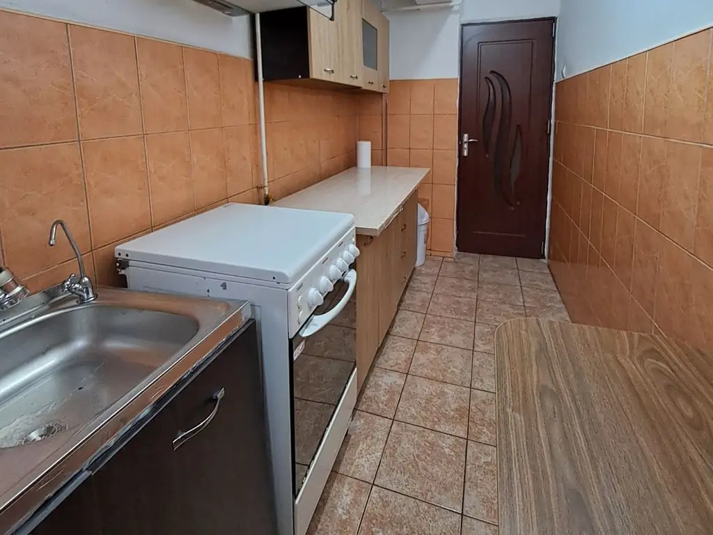 De inchiriat  apartament 2 camere Ultracentral, et. 1, 1800 lei
