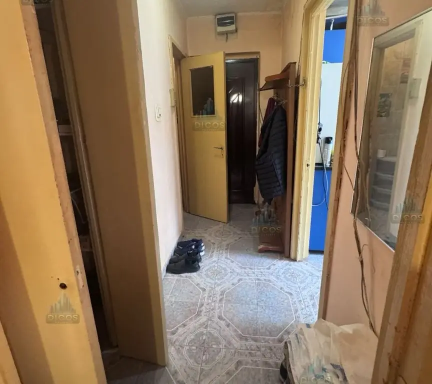 Apartament 3 camere de vânzare – Zona Centrală