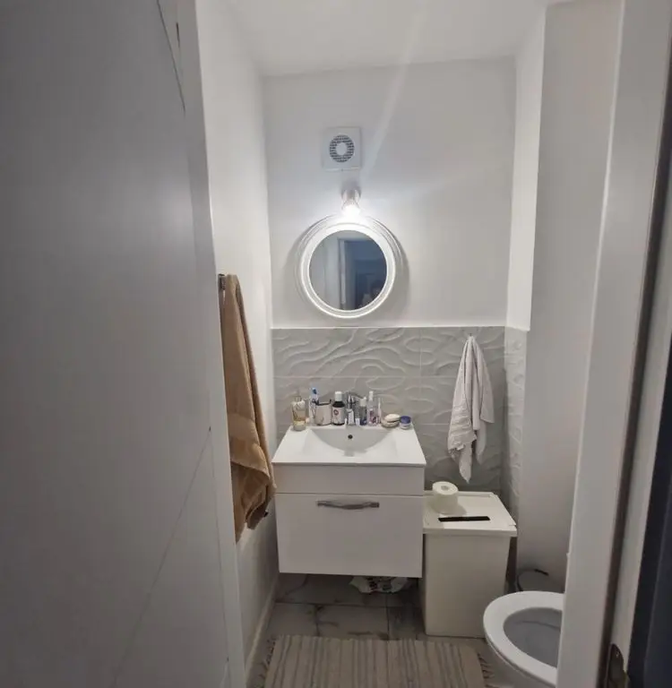 Apartament 4 camere, Dna Ghica