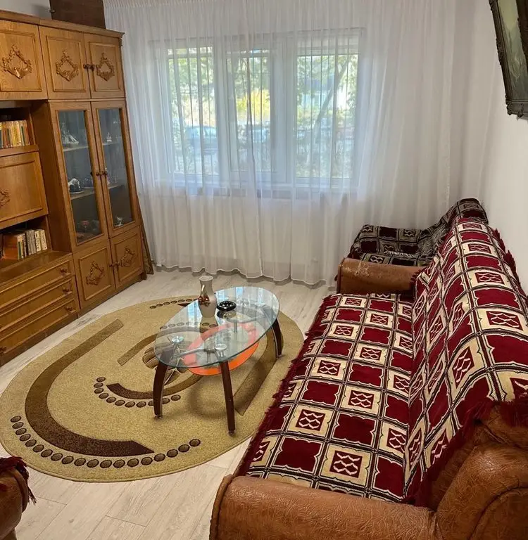 Inchiriere apartament 3 camere