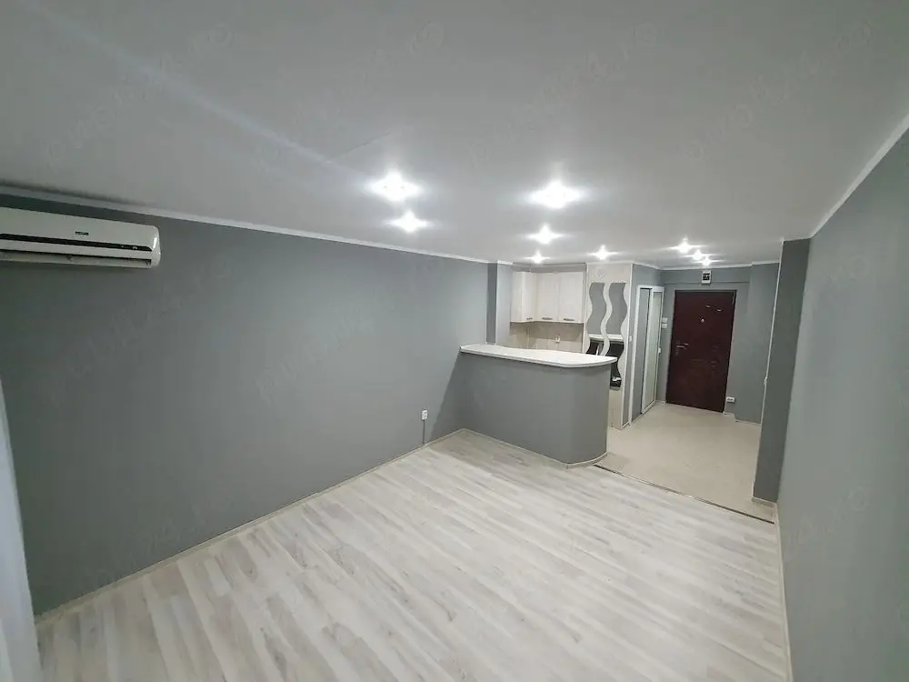De inchiriat garsoniera in Tiglina 1, 250 euro