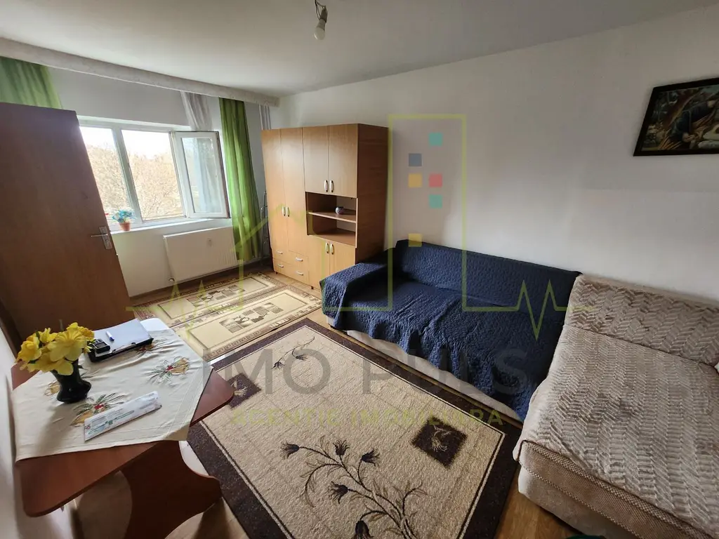 Etaj intermediar. Bucatarie din constructie. Telegrafului. 4 apartamente / etaj