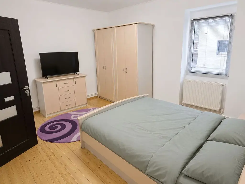 Casă individuală cu 3 camere și curte proprie, în Ronat – Timișoara