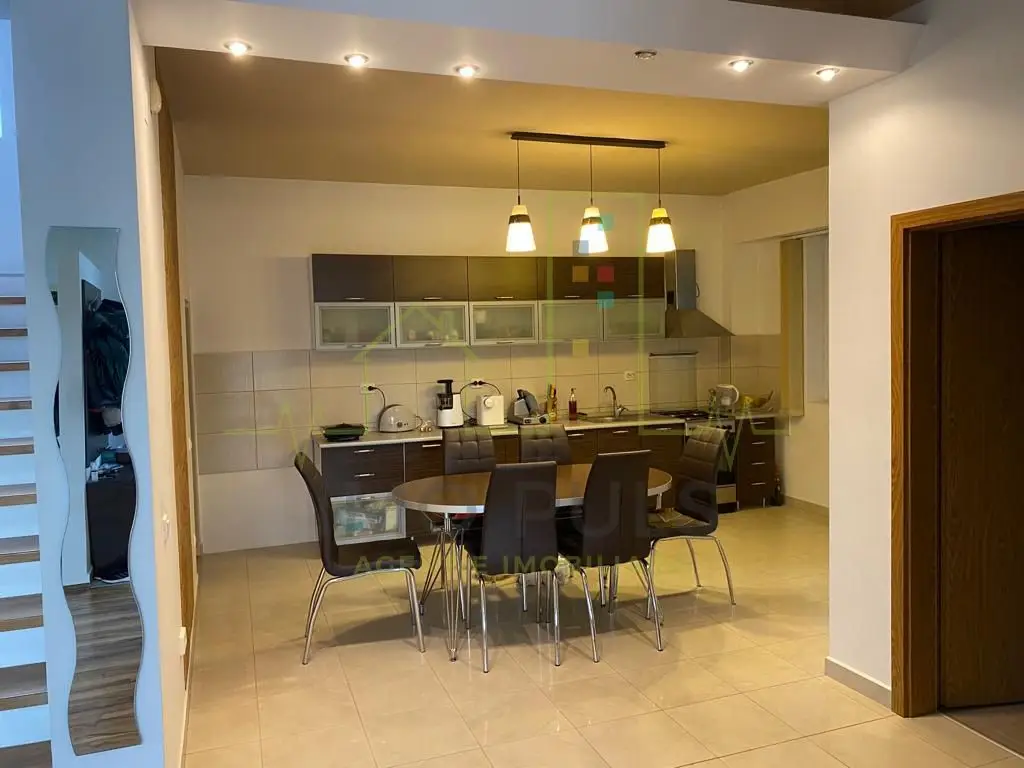 Casa individuala in Ronat, design modern, finisaje calitative.