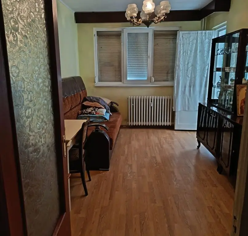 De vanzare apartament cu 2 camere, parter, micro 13 B, 58.500 euro