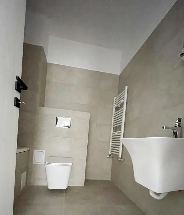Vanzare apartament nou 2 camere zona Tractorul
