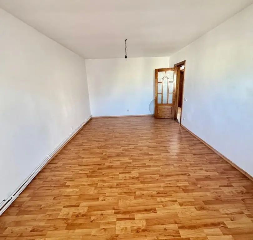 Apartament 3 camere de vânzare – Decebal
