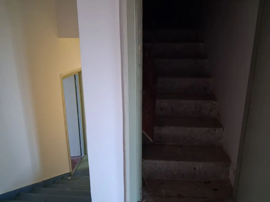 Casa RENOVATA partial 8 cam 6 ari 550mp garaj Ana Ipatescu.