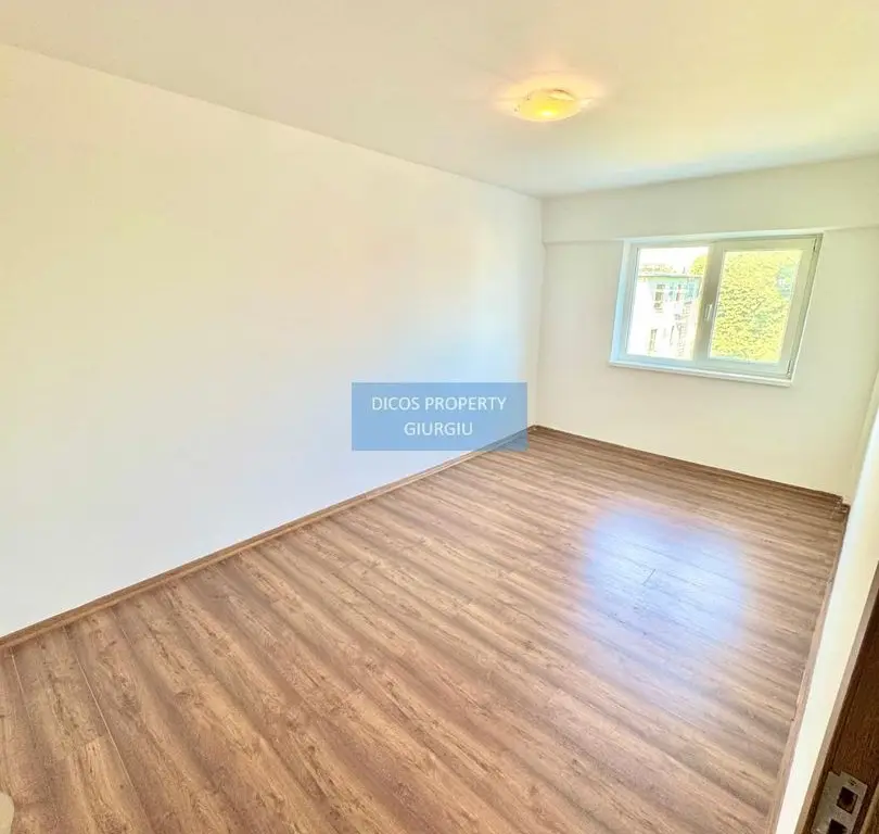 Apartament 2 camere, decomandat – Zona Centrală, bloc Lumina