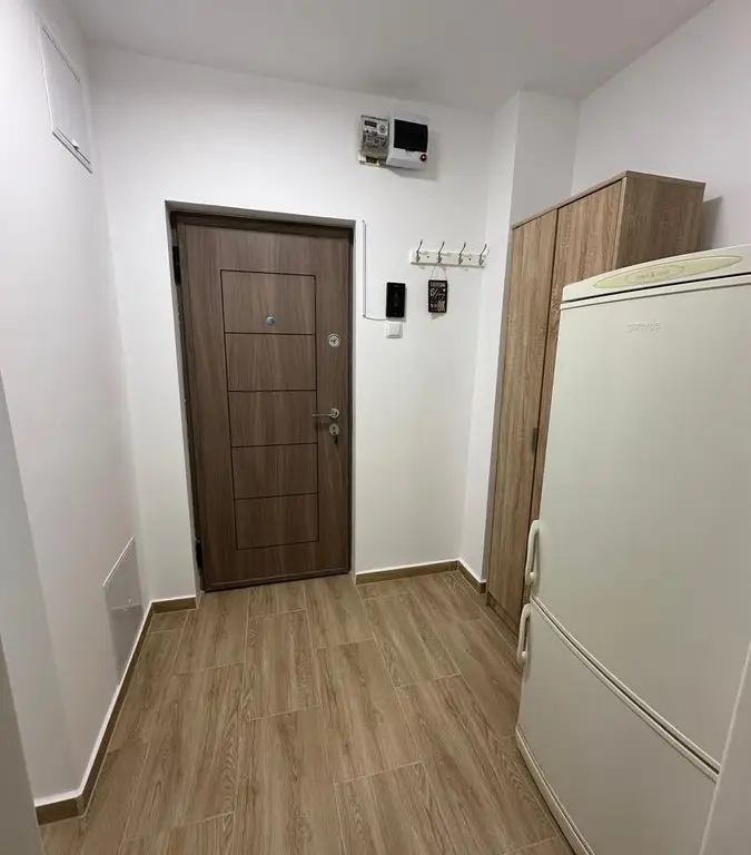 Particular inchiriez garsoniera Dristor str Laborator la 2 min metrou