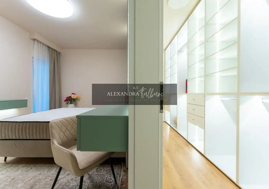 Apartament 2 camere, etaj intermediar, balcon, garaj, Eroilor
