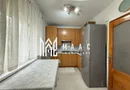 Apartament 3 camere | 2 bai | Renovat | Balcon | V. Aurie