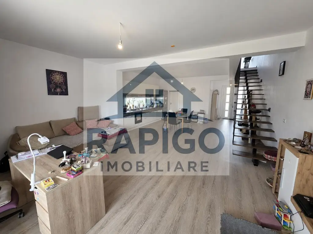 DUPLEX P+1E DE VÂNZARE ÎN MOṢNITA NOUĂ