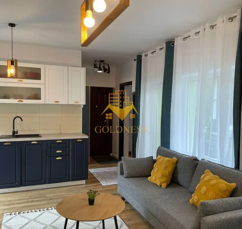 2 camere open space, Modern, Parcare, Zona Lombului, Dambul Rotund