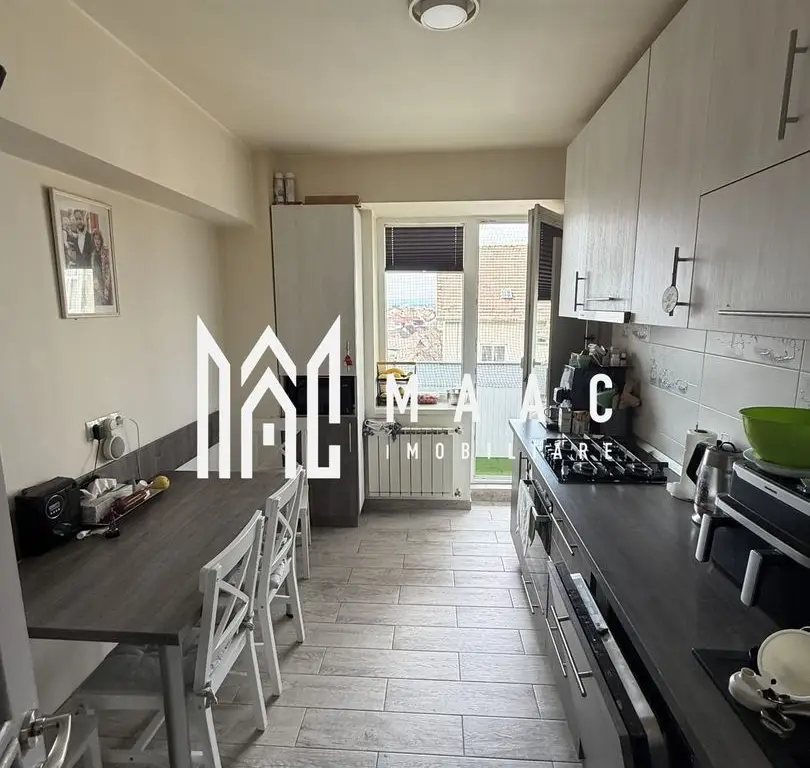 Apartament 3 Camere | Decomandat | 2 Bai | Lift | Terezian