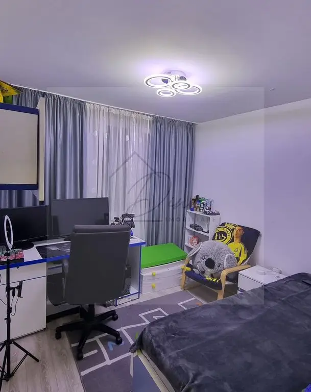 Comision 0% I Apartament 3 camere Piata Resita I Etaj 3/4 I Centrala