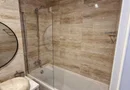 Proprietar inchiriez apartament 2 camera decomandat si loc de parcare