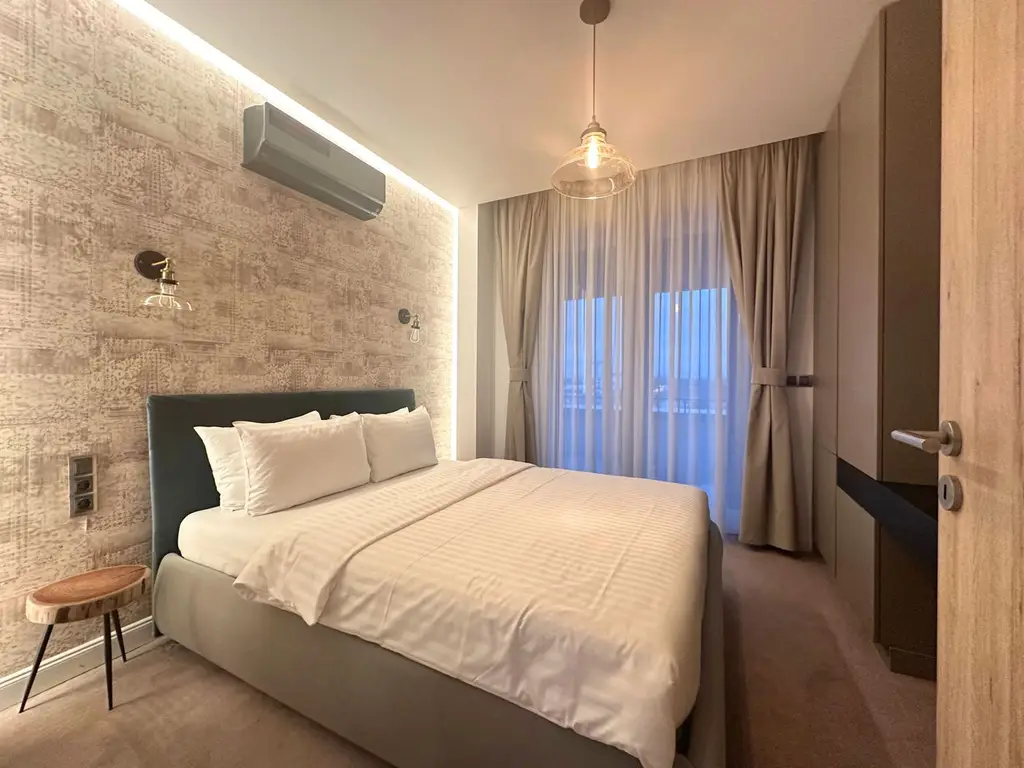 Penthouse de LUX 4 camere cu terasă spectaculoasă de 122 mp + jacuzzi