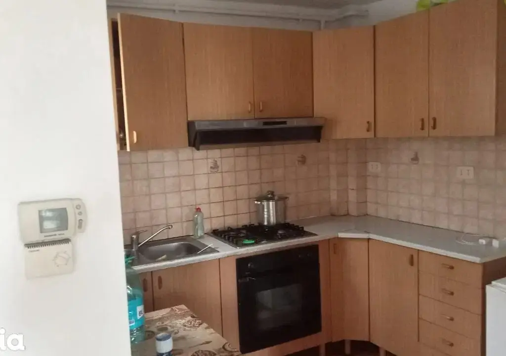 ageuropa.ro vinde ap 2 cam CARAMIDA FINISAT etaj 4 Micro 14 Dariu Pop.