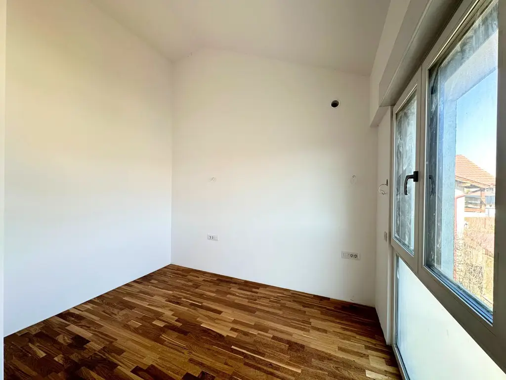 Casă smart de vânzare 4 camere Tehnologie premium Eficiență energetică ridicată