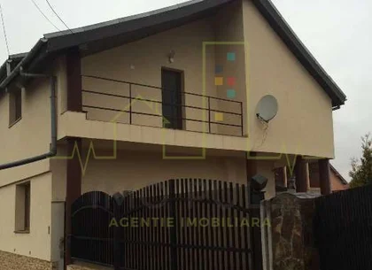 Casa individuala in Utvin, spatioasa, teren generos
