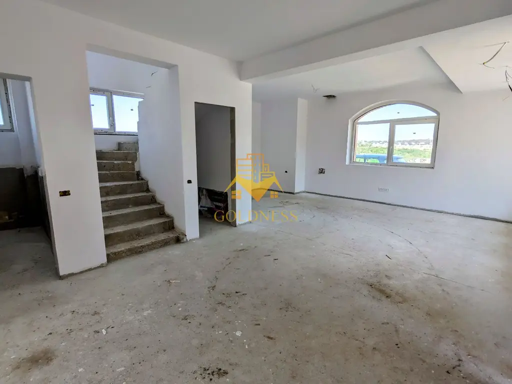 Comision 0%! Vila, 4 Camere, Dezmir, Constructie Noua, 450 mp, 4 Bai