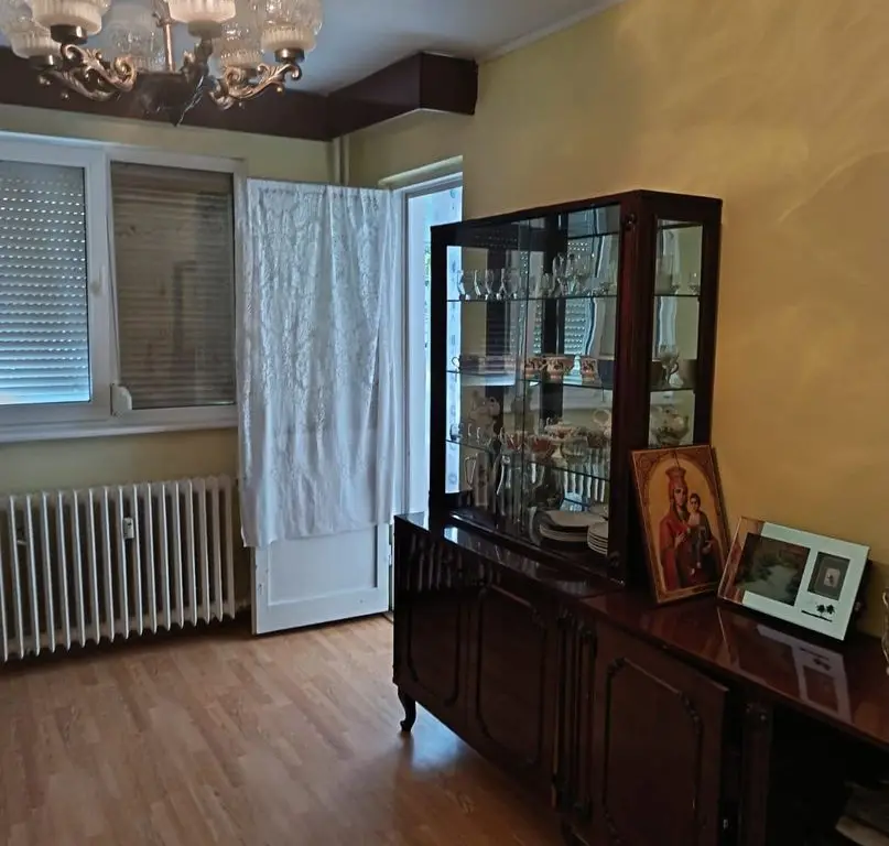 De vanzare apartament cu 2 camere, parter, micro 13 B, 58.500 euro