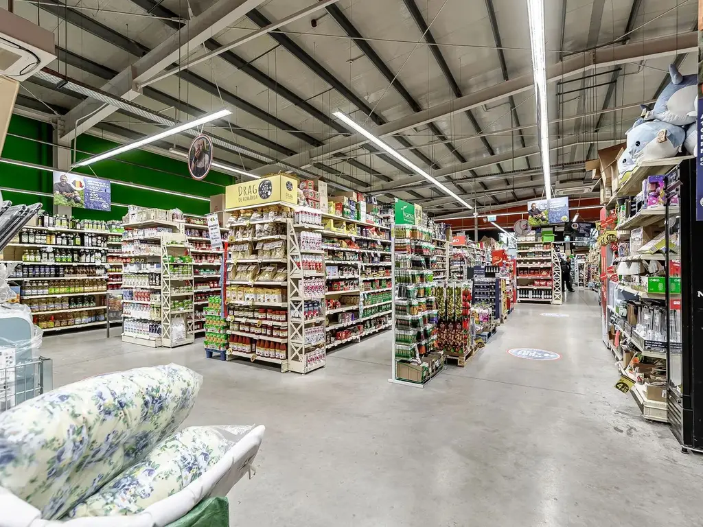 Spațiu comercial premium cu chiriaș stabil (Carrefour Market) Nădlac