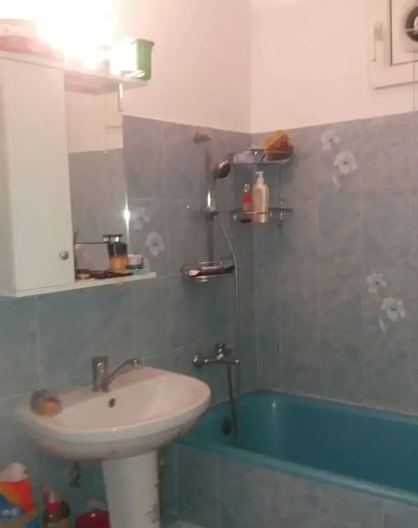 VANZARI apartamente 4 camere