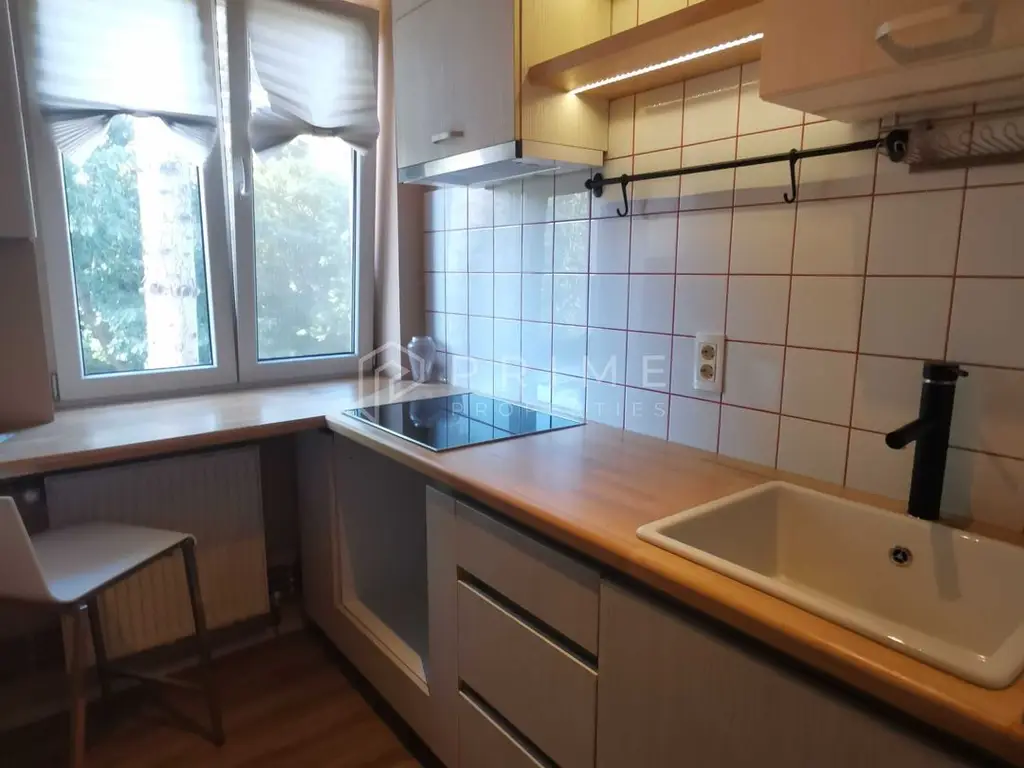 De închiriat: Apartament modern cu 1 cameră, în zona 7 Noiembrie