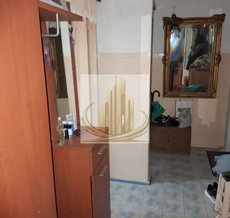 Apartament 4 camere în zona Dacia