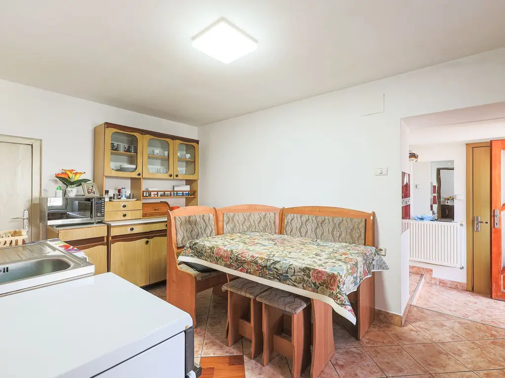 Preț redus! Casă în localitatea Turnu