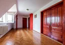 Casa Solida cu Mansarda in Zona Excelenta Parneava