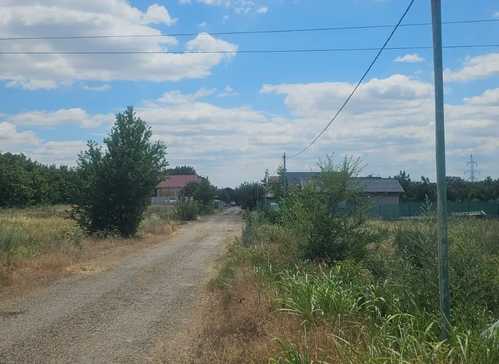 Loturi teren 590 mp - Vanatori, jud Galati, 43 mp negociabil