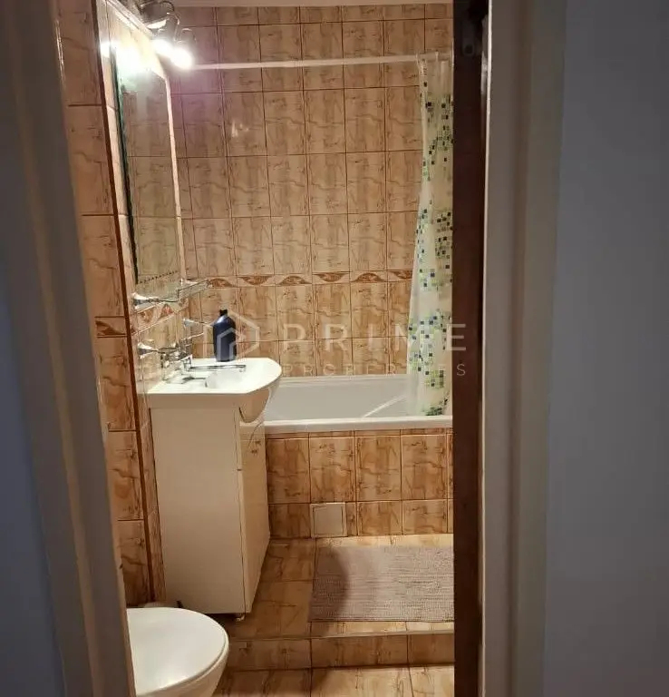 Apartament spațios cu 4 camere | Zona Făget Ideal pentru studenți UMF