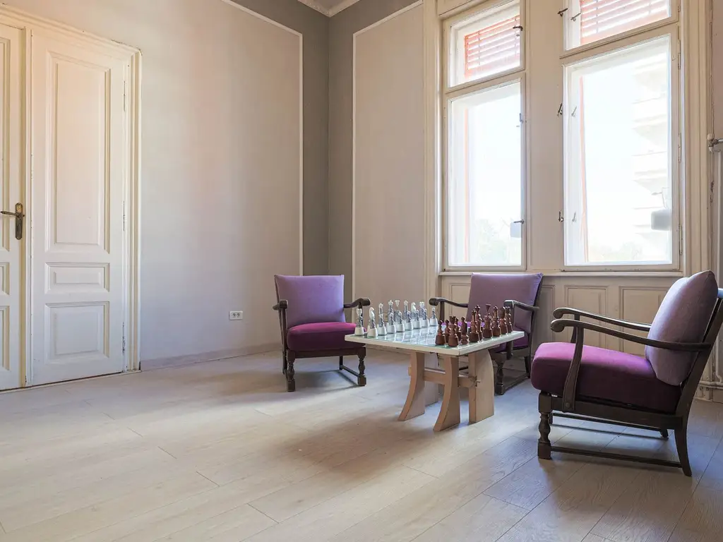 Apartament 2 camere ultracentral, Revoluției, ideal birou