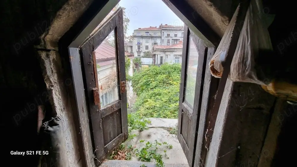 Ag BRASADAS vinde casă cu 2 apart. Calea Călărașilor Coposu.