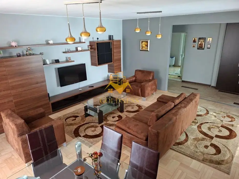 3 Camere decomandate, 2 Parcari, Buna Ziua,Calea Turzii,Bloc nou.