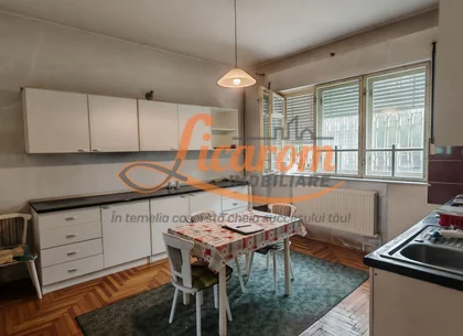 Casa PRETABILA SPATIU COMERCIAL,Brasovul Vechi-Nicopole,P+E,3 cam