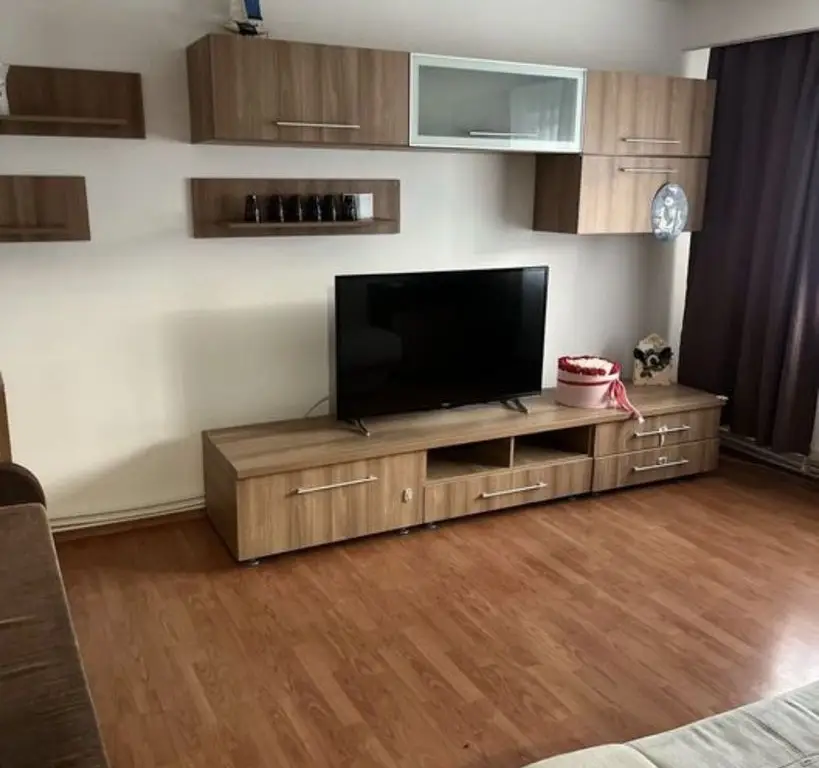 Inel 2- scoala 39-Apartament cu 3 camere