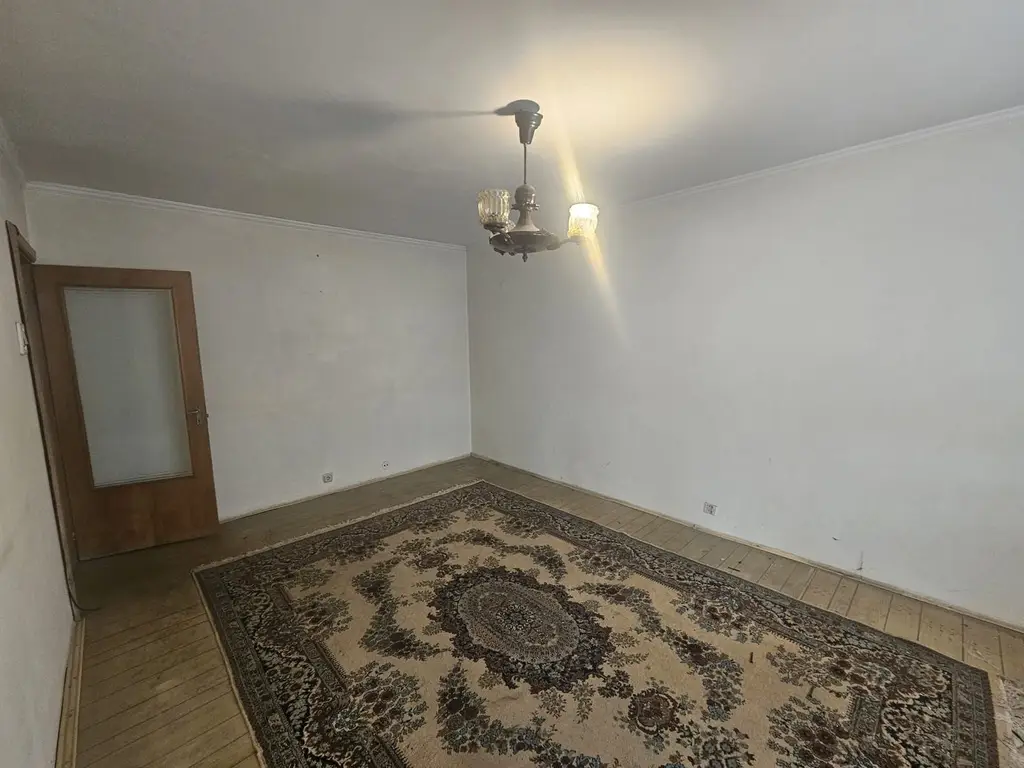 Apartament spațios 3 camere, 2 băi și 2 balcoane – Craiovei, Gh. Doja
