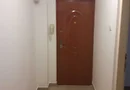Vând apartament 3 camere , micro 17, destinație spțiu comercial