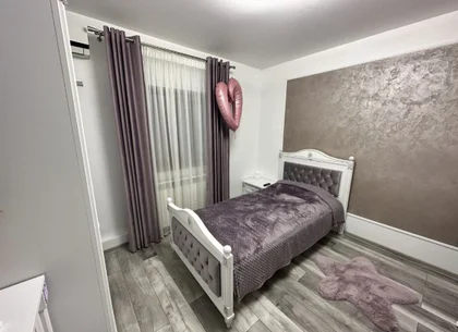 Vand ap 3 camere zona Big Cora Bratianu