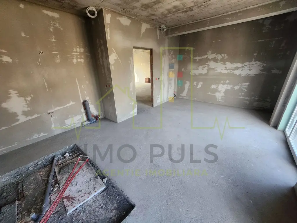 4 Camere. Penthouse. Girocului - Esso. Lift