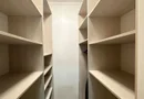 Vând apartament 3 camere 3 minute de Coresi complex ISARAN