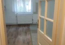 Vând apartament 3 camere , micro 17, destinație spțiu comercial